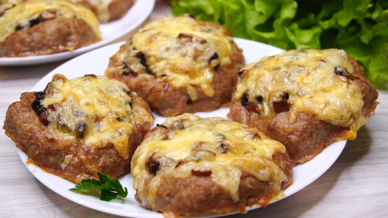 Мясные гнёзда из фарша с грибами