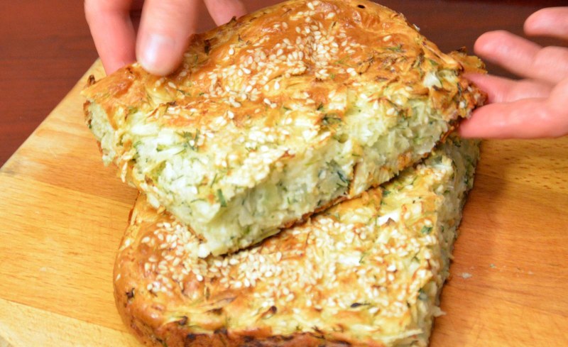 Батон с сыром и чесноком