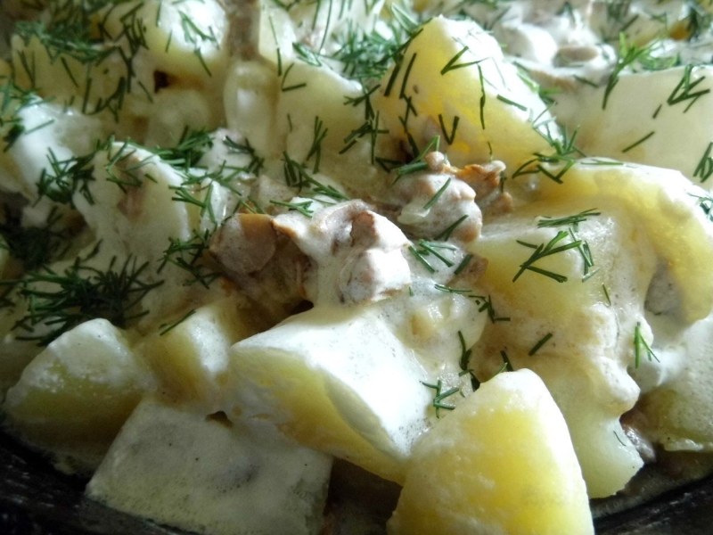 Картофель по деревенски с лисичками