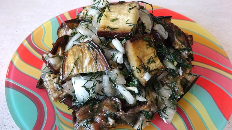Баклажаны с уксусом и чесноком