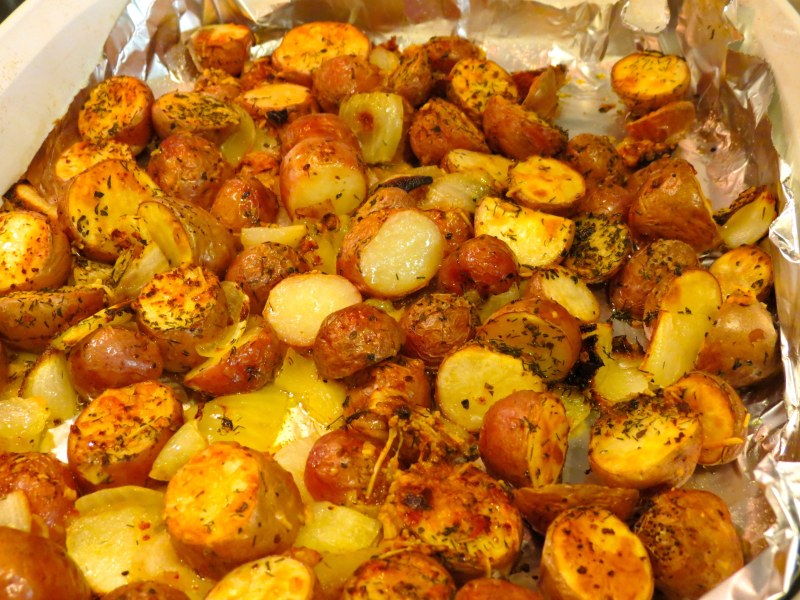 Картошка в духовке с хрустящей корочкой