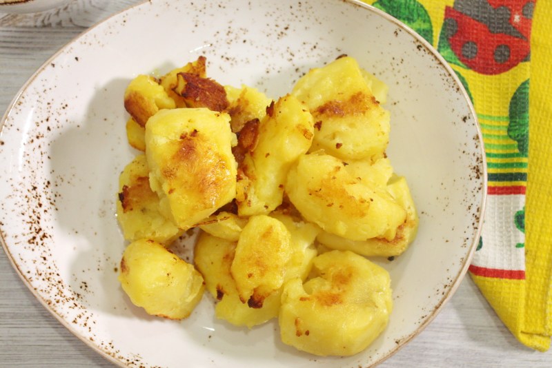 Картошка в духовке с хрустящей корочкой