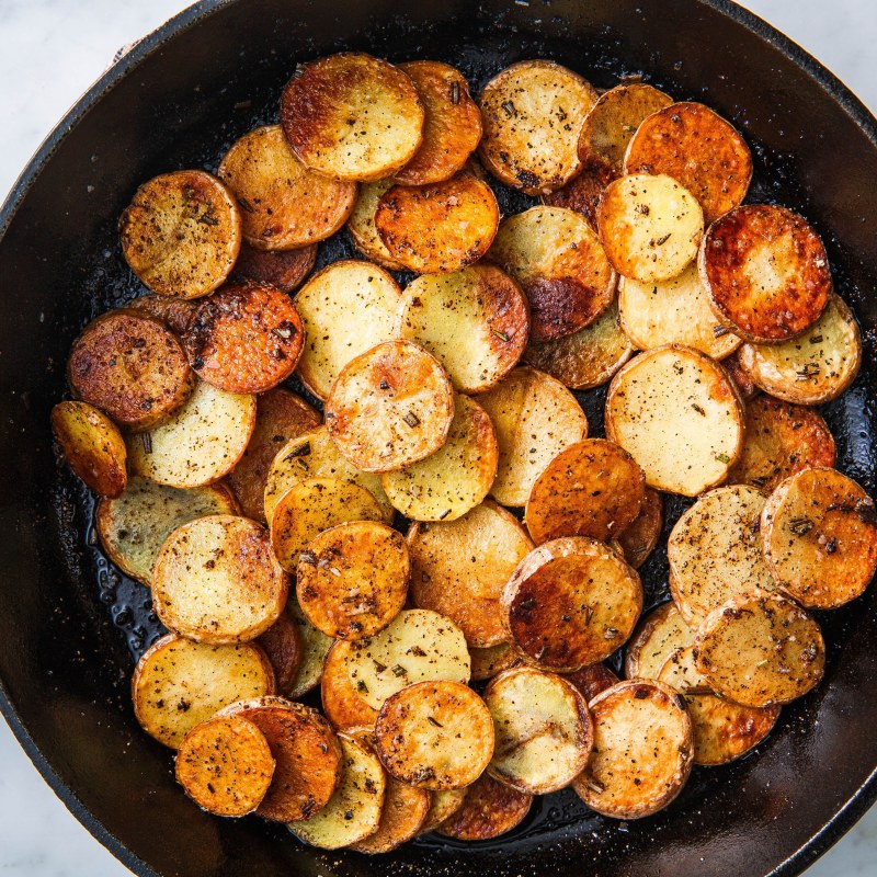 Картофель дольками в духовке