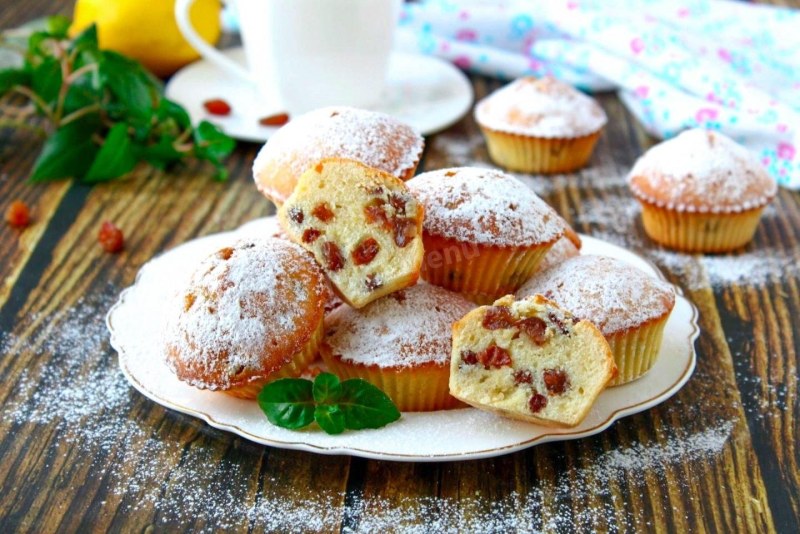 Кексы в силиконовых формочках в духовке