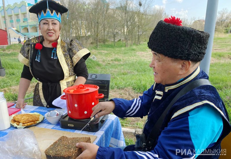 Фестиваль тюльпанов в Калмыкии