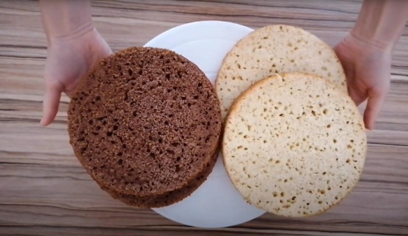 Торт с орехами и сгущенкой