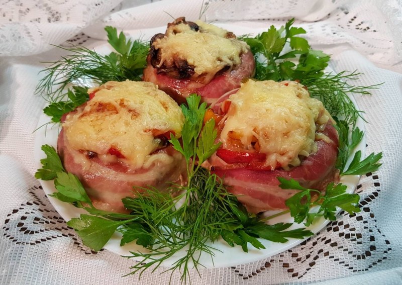 Гнёзда из фарша в духовке