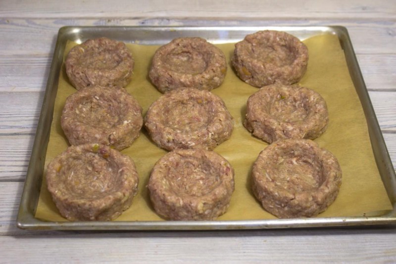 Бутерброды с помидорами и сыром