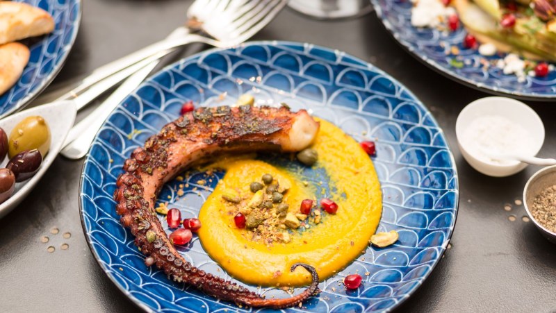 Блюдо швейцарской кухни кошка