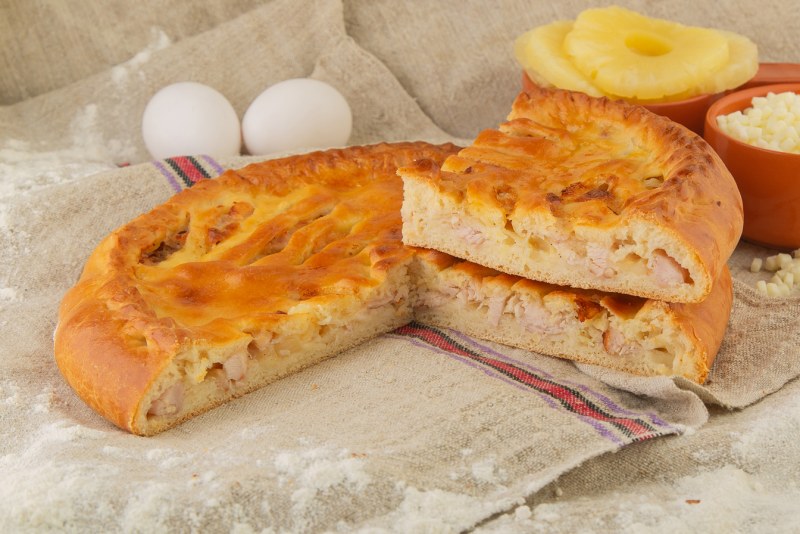 Заливной пирог с мангольдом