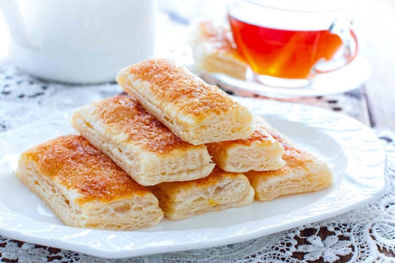 Слойка с джемом