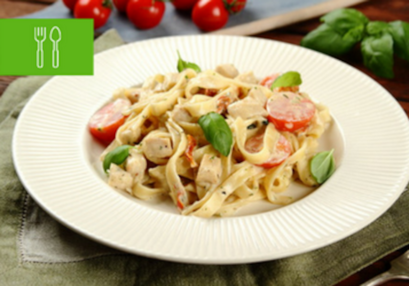 Паста тальятелле с курицей