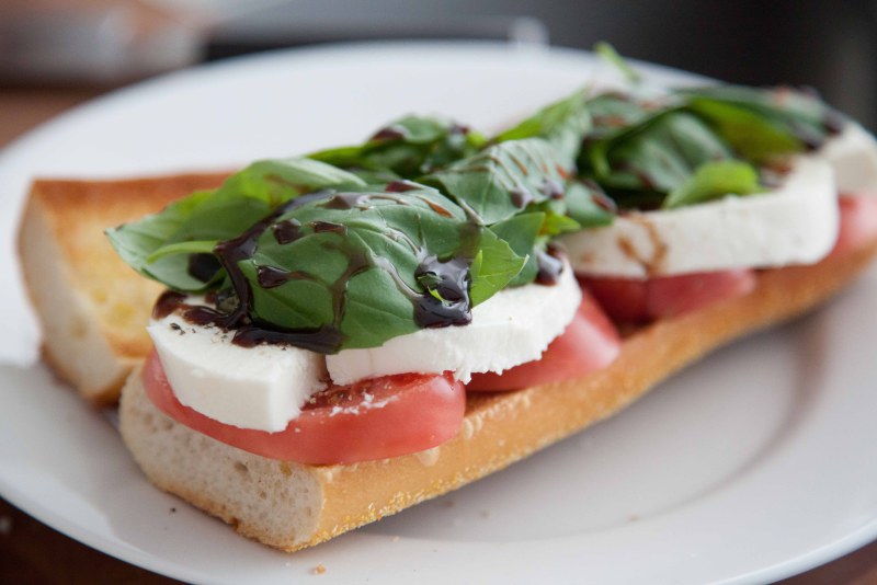 A-Z food Salad Sandwich английский