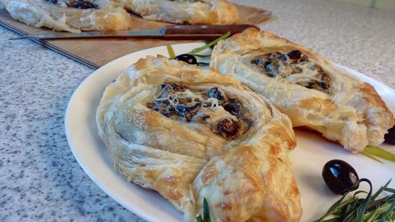 Самса слоеная с курицей