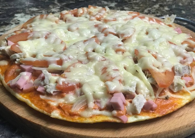 Картофельная пицца на сковороде