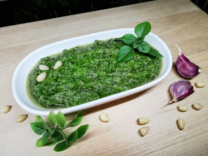 Pesto базилик