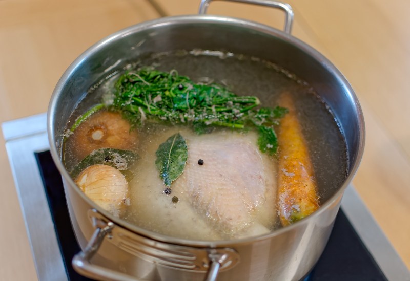 Приготовление бульона из курицы