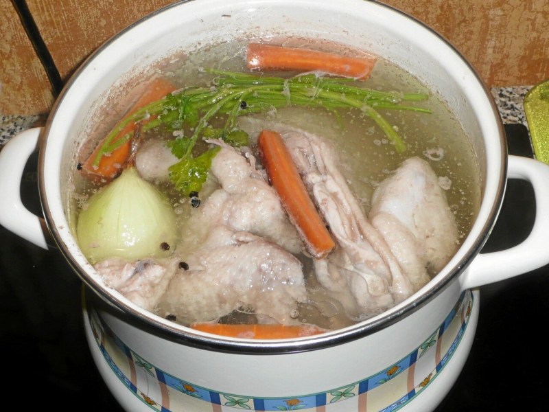 Бульон с курицей