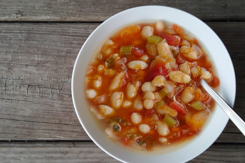 Курица с фасолью