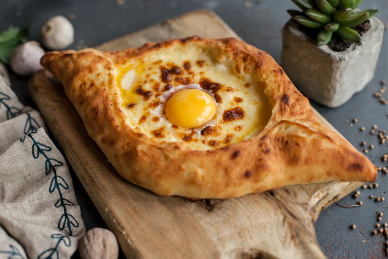 Пирог с сыром и зеленью