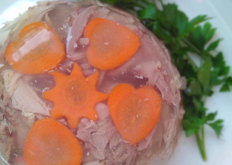 Заливное из курицы