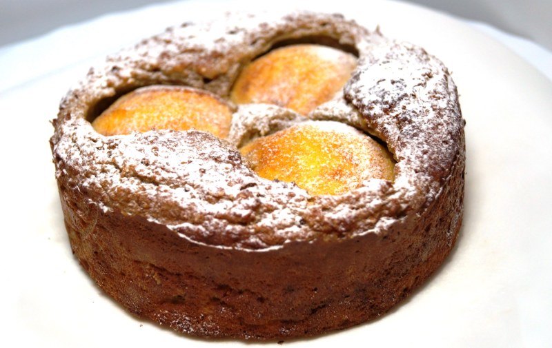 Пирок с творогом и персиками