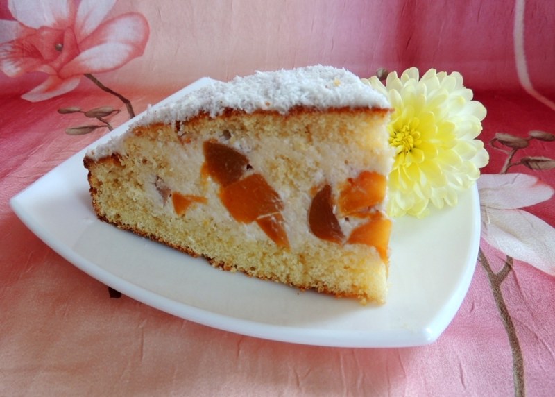 Нежный пирог с персиками без глютена