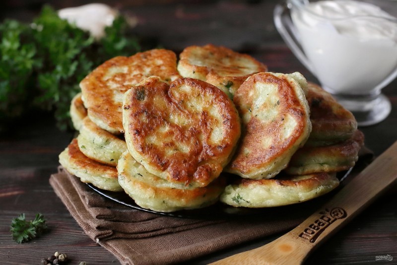 Пышные кабачковые оладьи на кефире