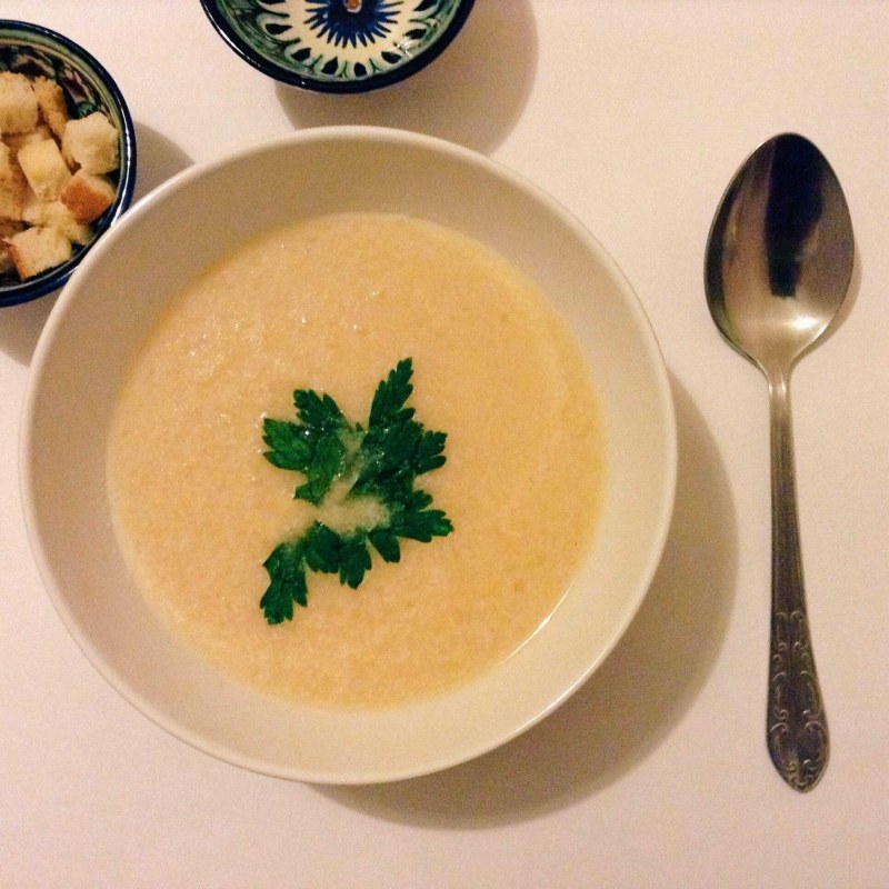 Сырный суп пюре с курицей и плавленным сыром