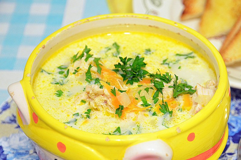 Суп-пюре картофельный с гренками