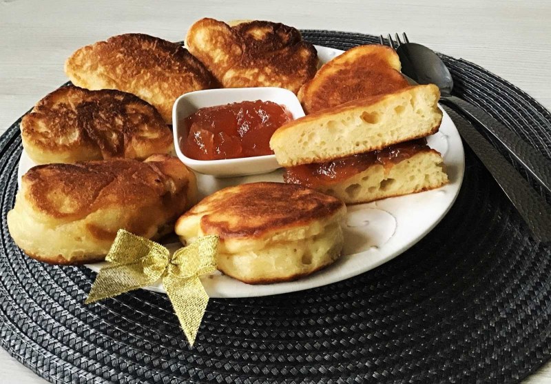 Вкусные дрожжевые оладьи