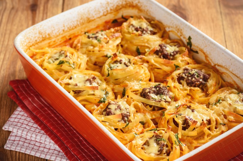 Картофельные гнезда с мясом