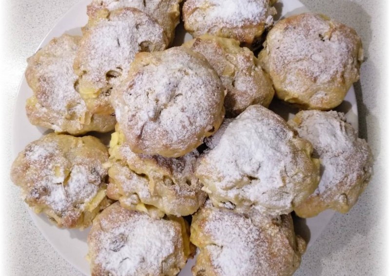 Яблочное печенье с изюмом