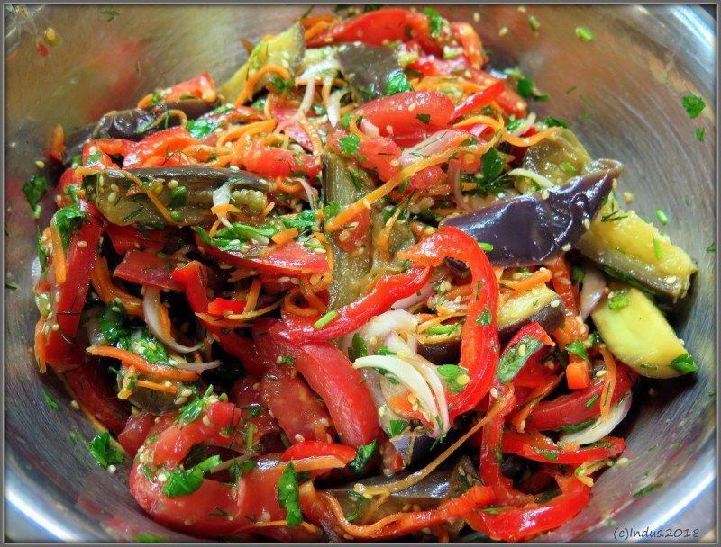 Баклажаны с морковью по-корейски