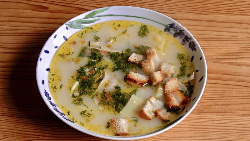 Куриный суп с плавленым сыром