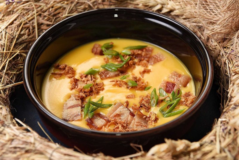 Суп с беконом и картофелем