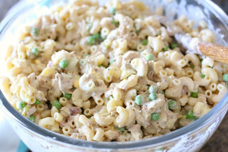 Макароны с рыбными консервами