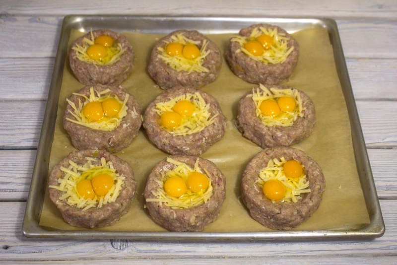Котлеты мясные гнезда