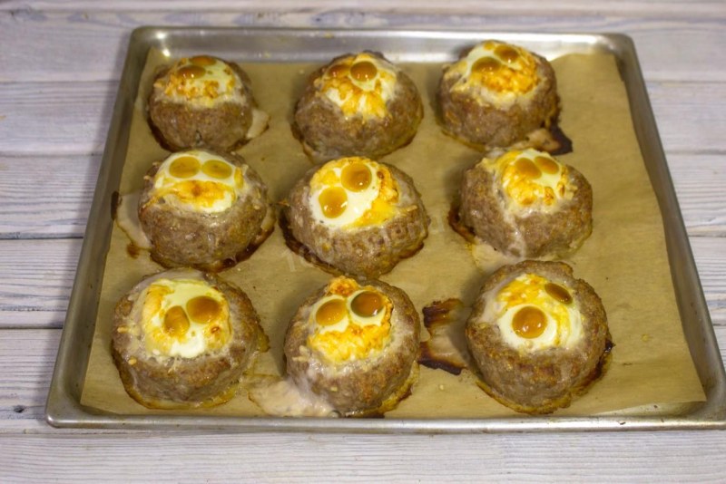 Гнездышки из фарша с шампиньонами