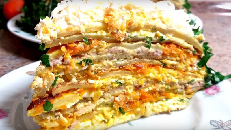 Закусочный торт из коржей