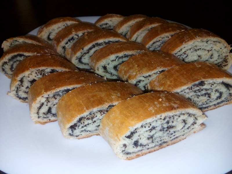Плюшка с маком