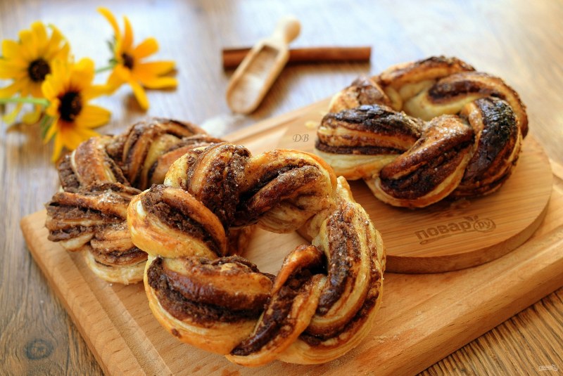 Булочка с маком золотой Колос