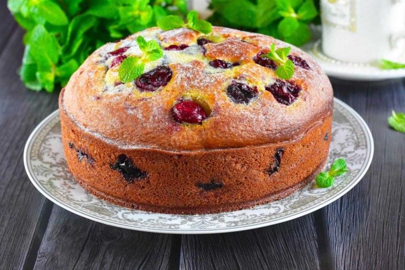 Вкусный пирог с вишней