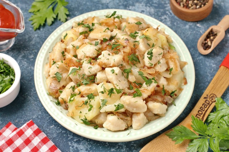Суп с клёцками и фрикадельками