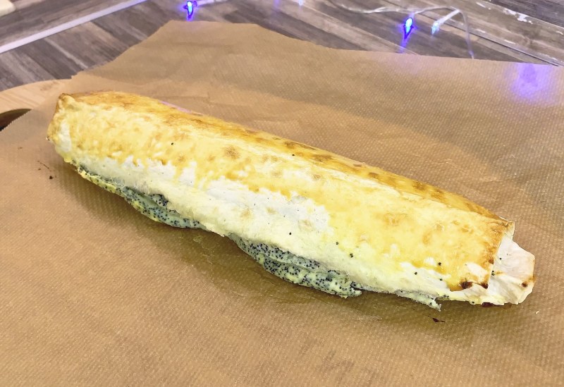 Лаваш с творогом маком в духовке
