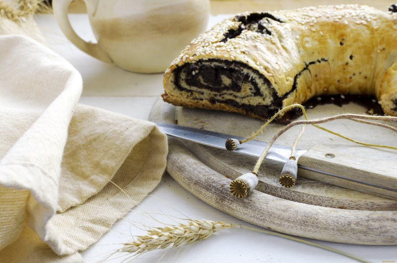 Рулет с маком из лаваша