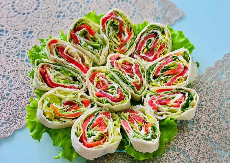 Рулет с маковой начинкой 100г.