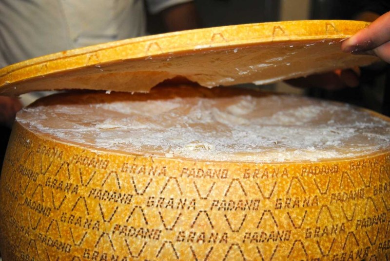 Сыр Virgilio Grana Padano твердый 32%