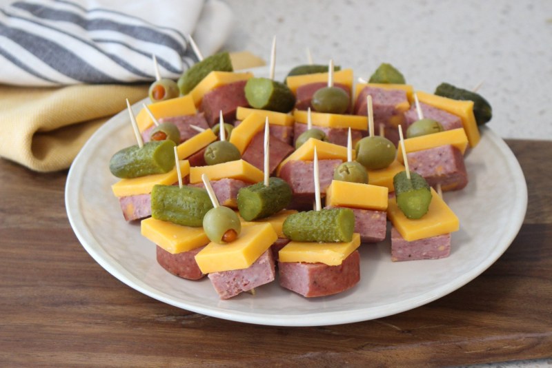 Канапе ветчина сыр маслины