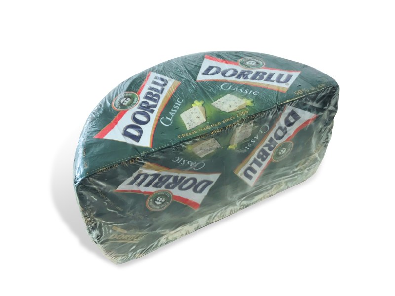 Сыр с плесенью дор Блю
